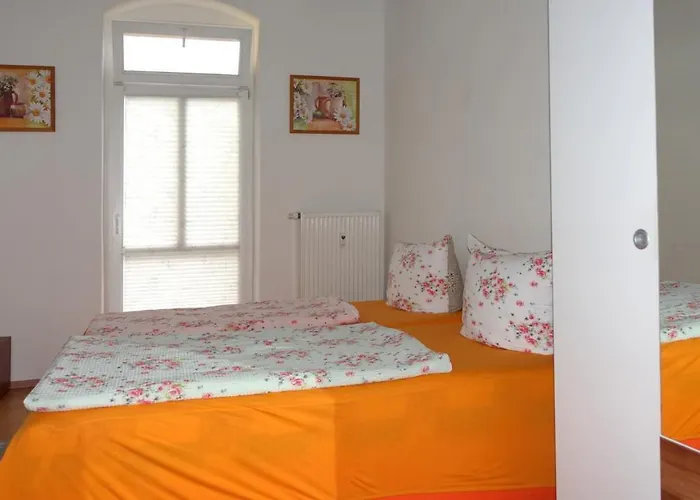 Pirna/Dohna, 2 R.-Wohnung in Mehrfamilienhaus